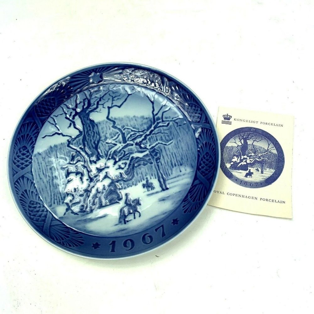 Royal Copenhagen Kongeligt Plate The Royal Oak Kai Lange Danish Underglaze Blue